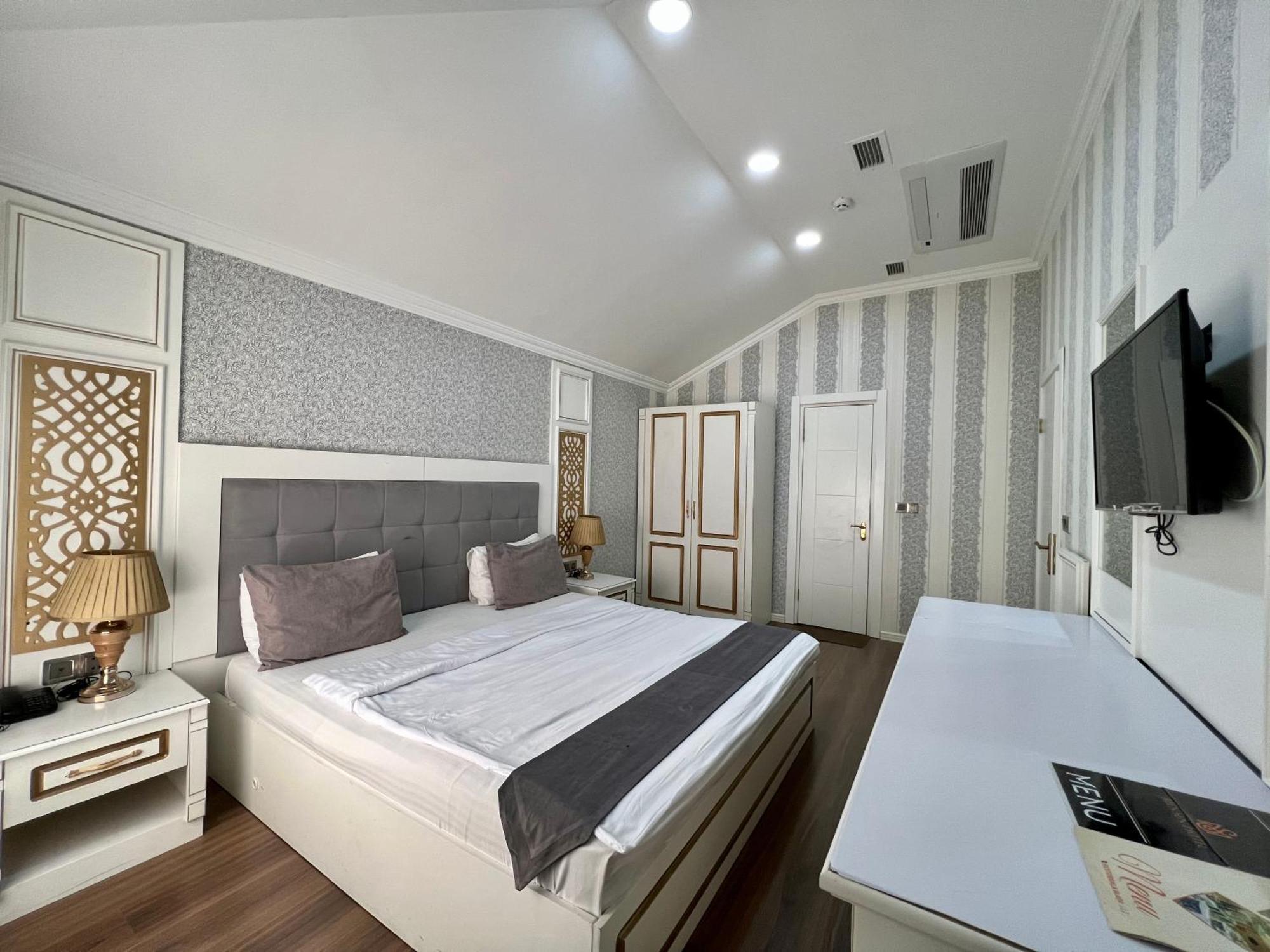 Maris Hotel Baku Bagian luar foto