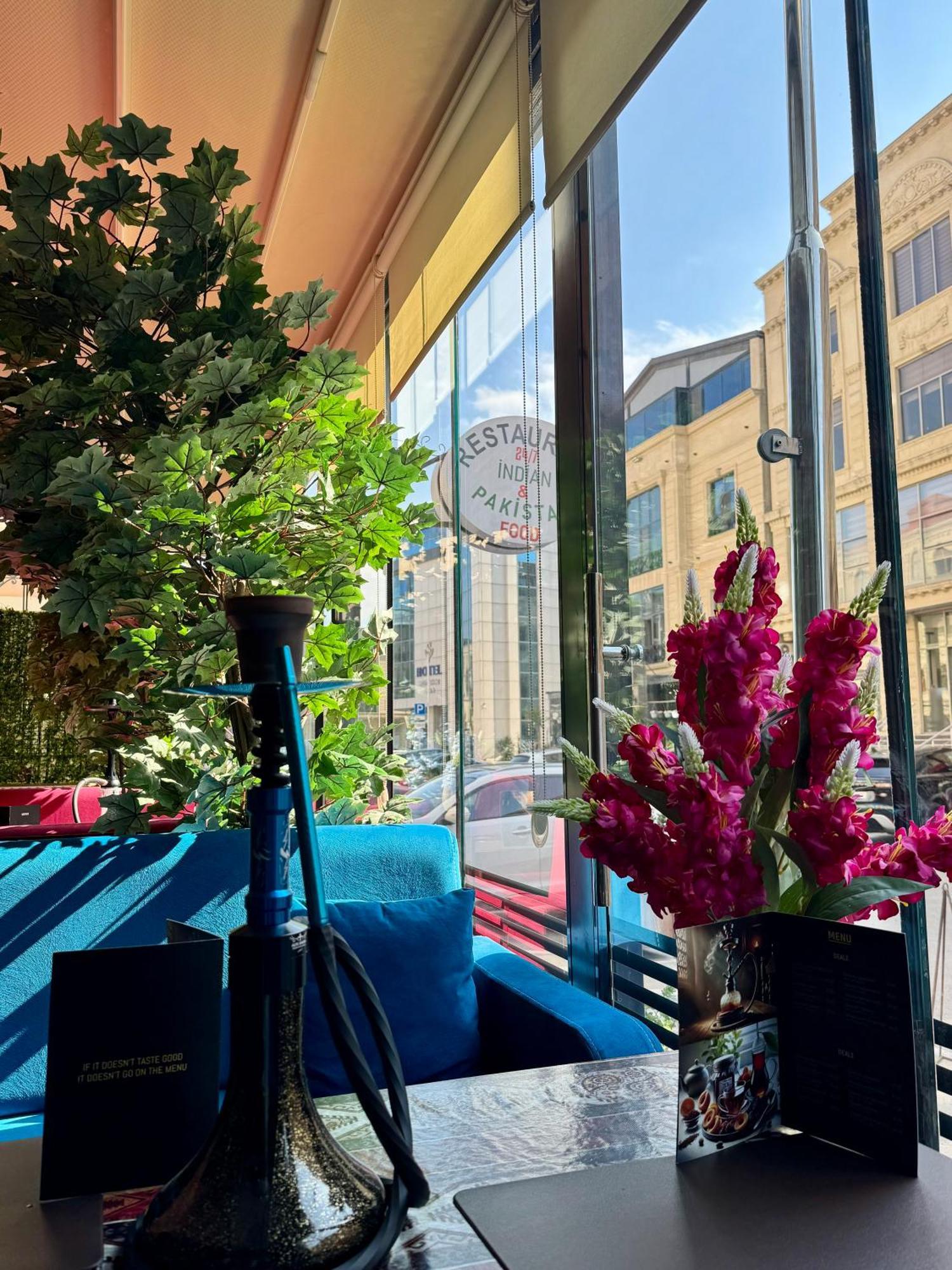 Maris Hotel Baku Bagian luar foto