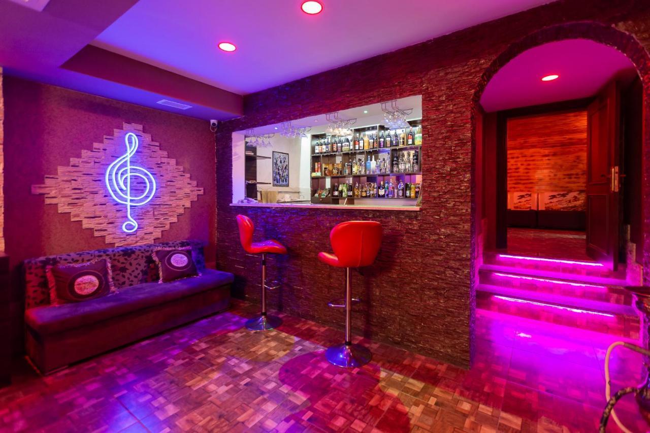 Maris Hotel Baku Bagian luar foto