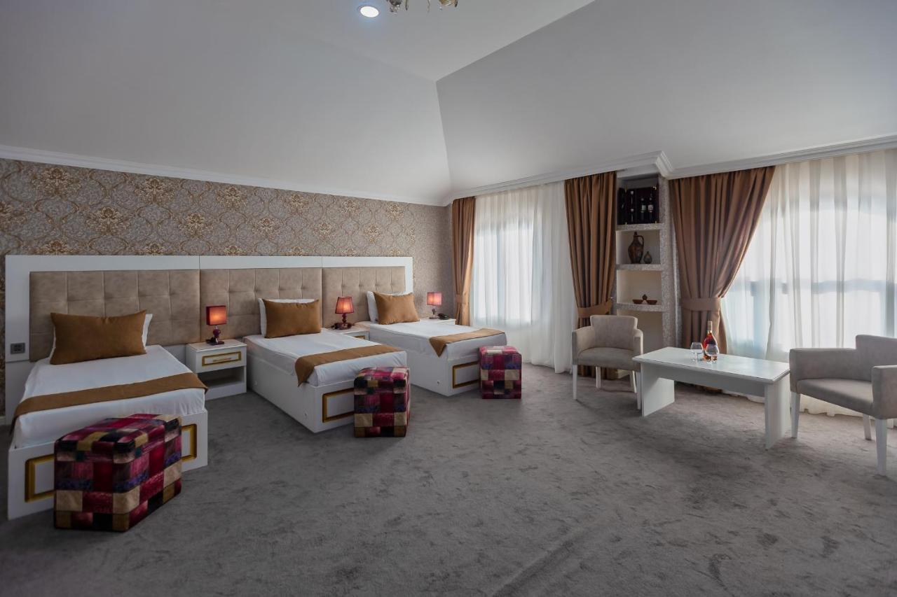 Maris Hotel Baku Bagian luar foto